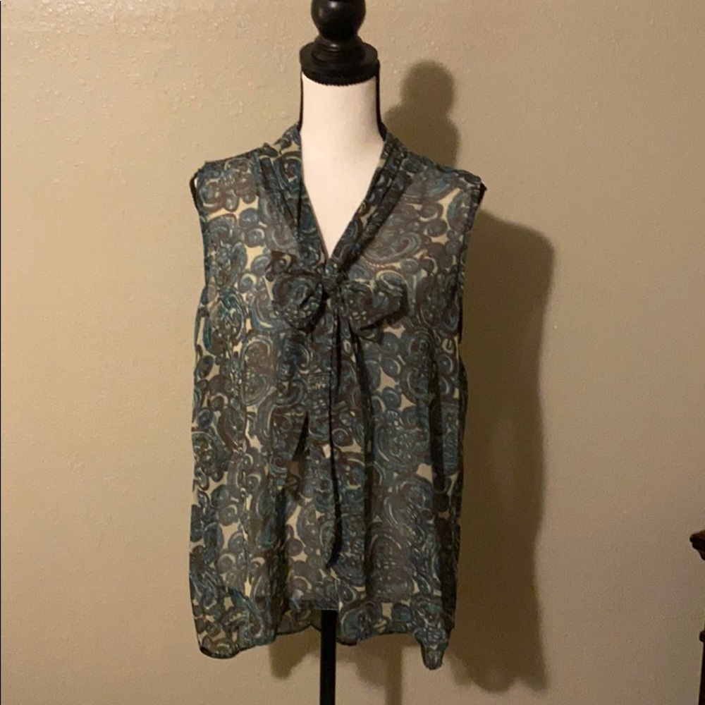 Sleeveless Blouse